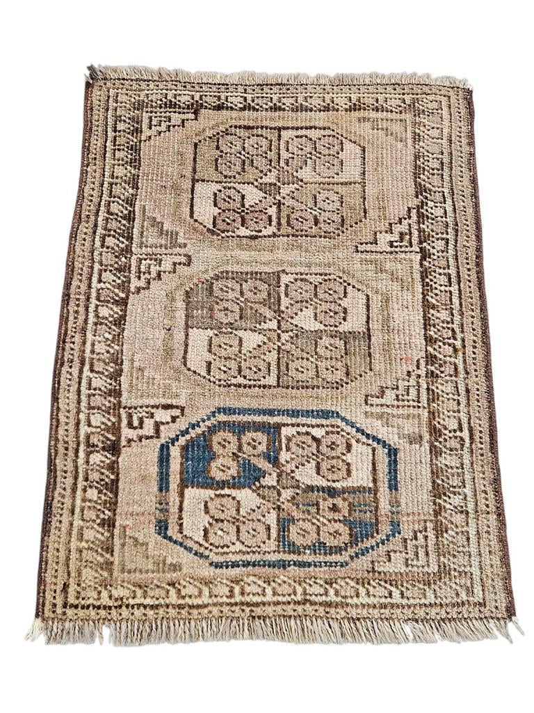 Handmade antique Persian wool Bouchara carpet mini 38x48cm, Huis en Inrichting, Stoffering | Tapijten en Kleden, Minder dan 50 cm