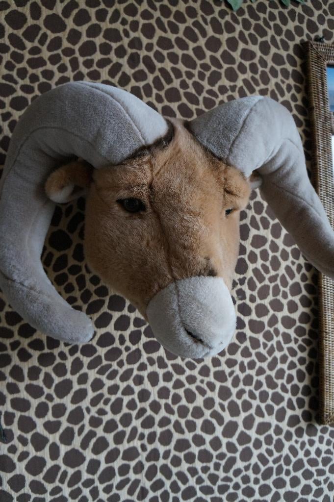 Bibib Pluche dierenkop ram Anthony Wanddecoratie Wild & Soft, Ophalen of Verzenden, Gebruikt, Wanddecoratie