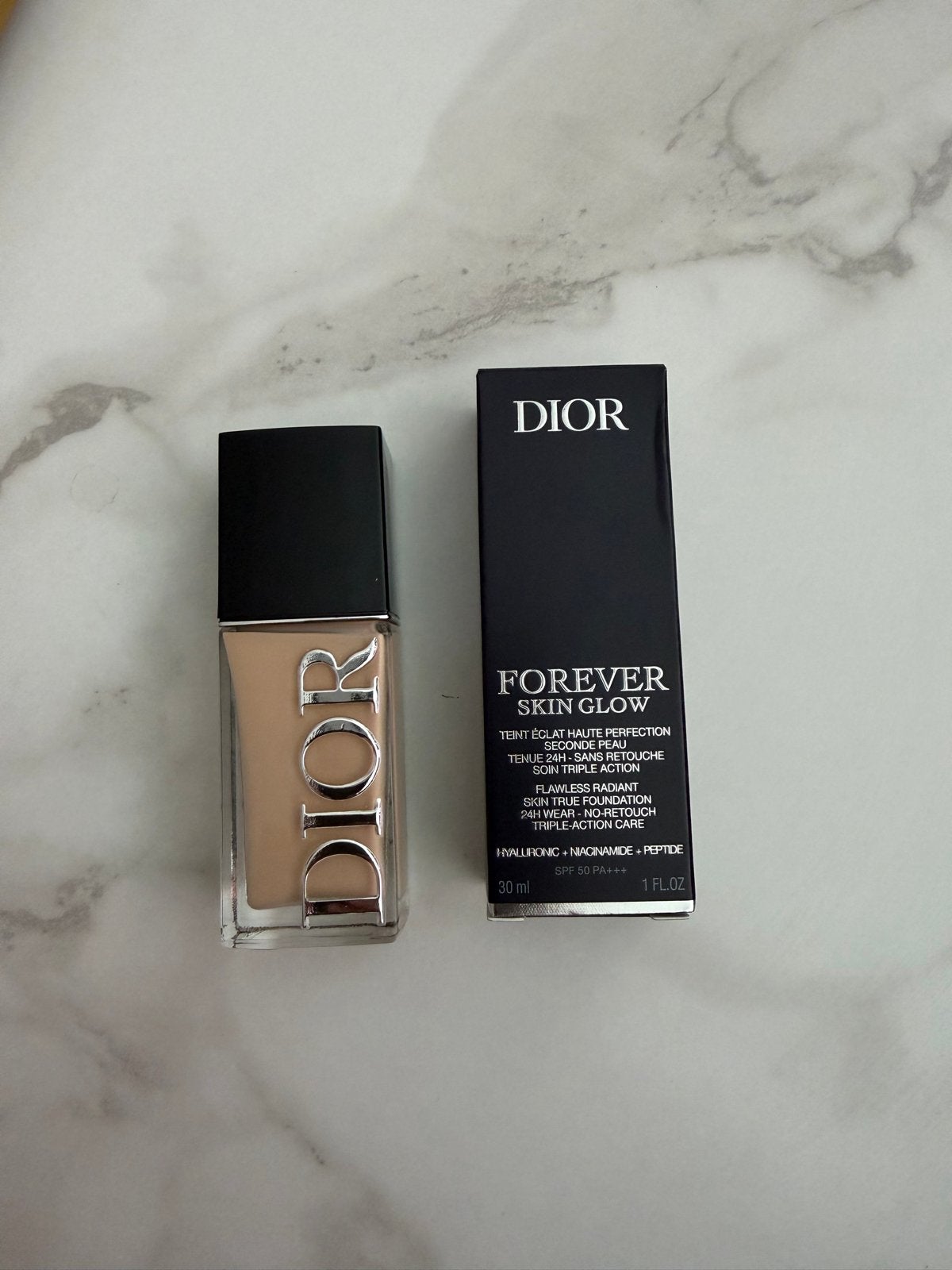 Dior Forever Skin Glow Foundation - Nieuw in doos, Gehele gezicht, Beige, Nieuw, Ophalen of Verzenden