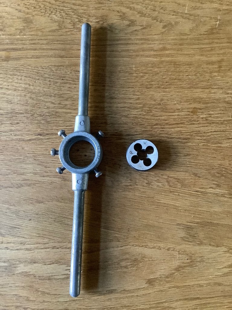 Ronde snijplaat HSS R 1/4" inclusief snijraam, Ophalen of Verzenden, Gebruikt