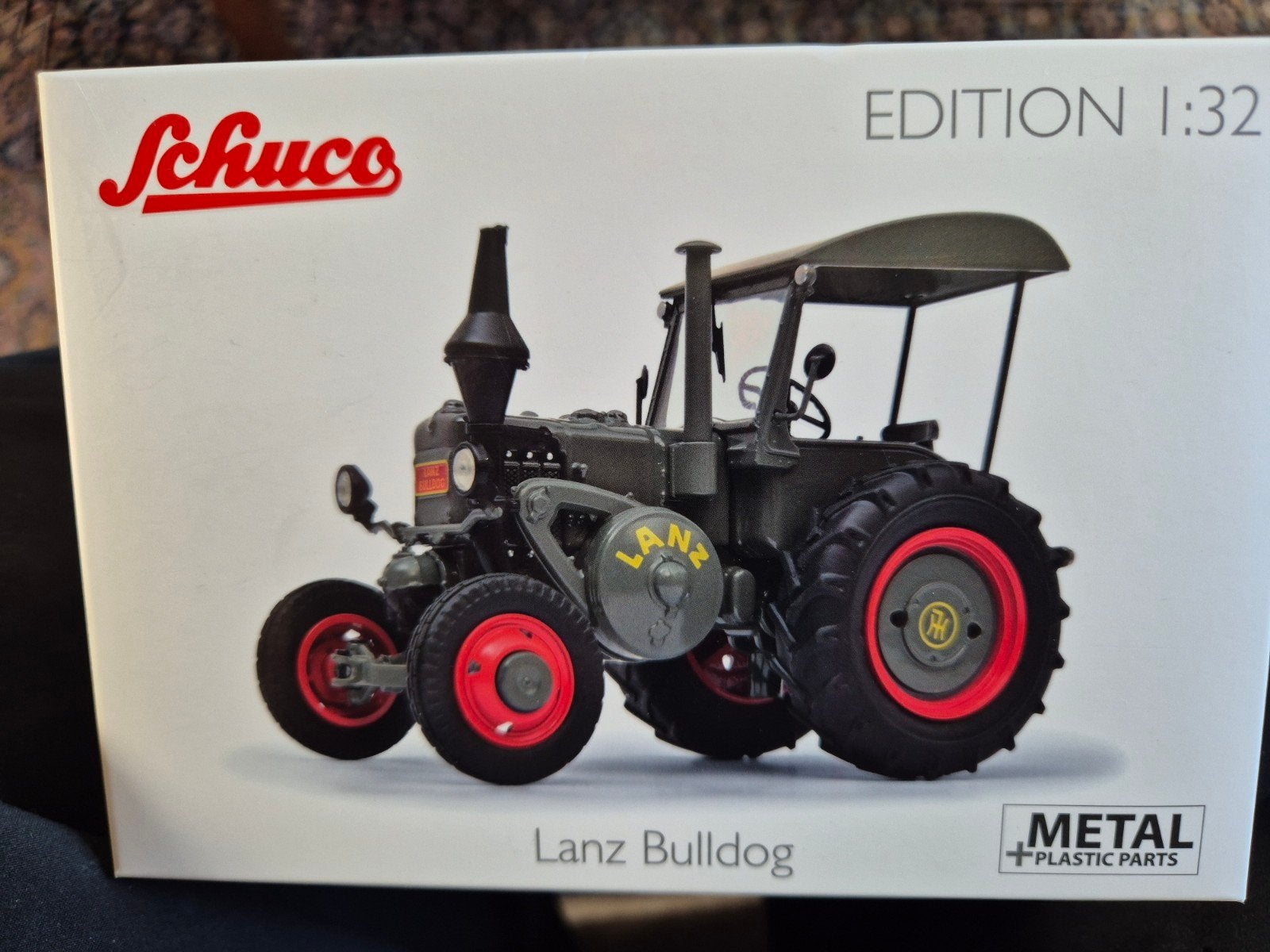 Schuco Lanz Bulldog Edition 1:32 - Nieuw in doos, Hobby en Vrije tijd, Modelauto's | 1:32, Ophalen of Verzenden, Nieuw, Overige typen