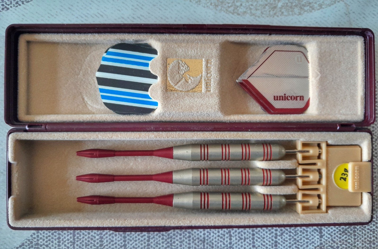 Unicorn 23gr dartpijlen, als nieuw!, Ophalen of Verzenden, Zo goed als nieuw, Pijlen