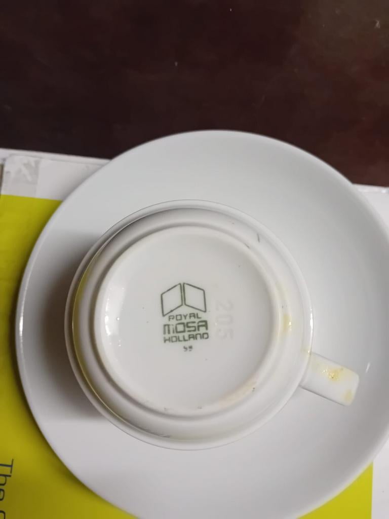 Mosa kop en schotel, Huis en Inrichting, Keuken | Servies, Gebruikt, Ophalen of Verzenden, Effen, Kop(pen) en/of Schotel(s)