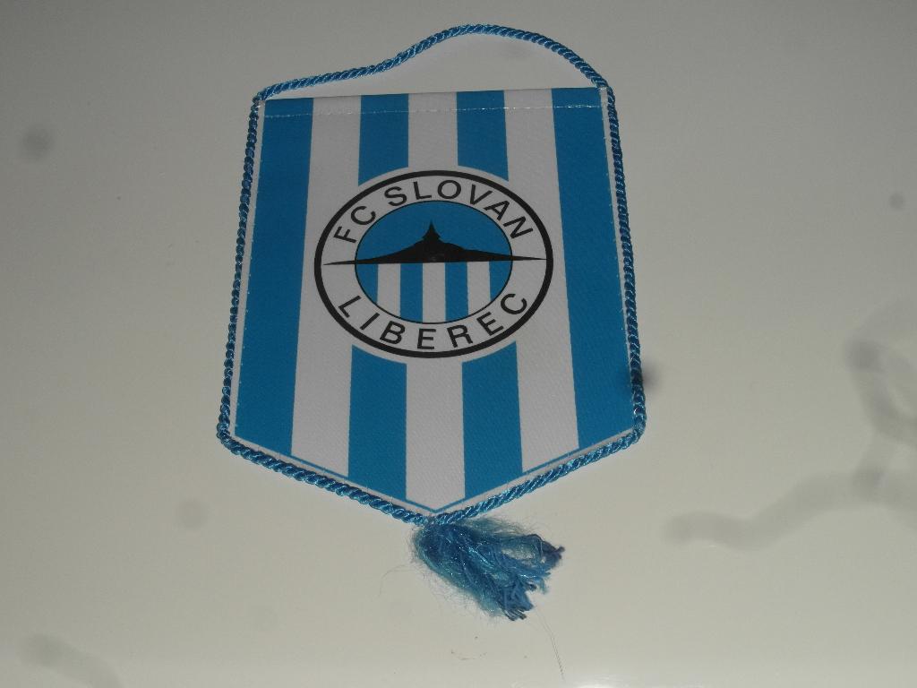 voetbal vaantje 15 cm +/- slovan liberec fc, Ophalen of Verzenden, Zo goed als nieuw, Buitenlandse clubs, Vaantje of Sjaal