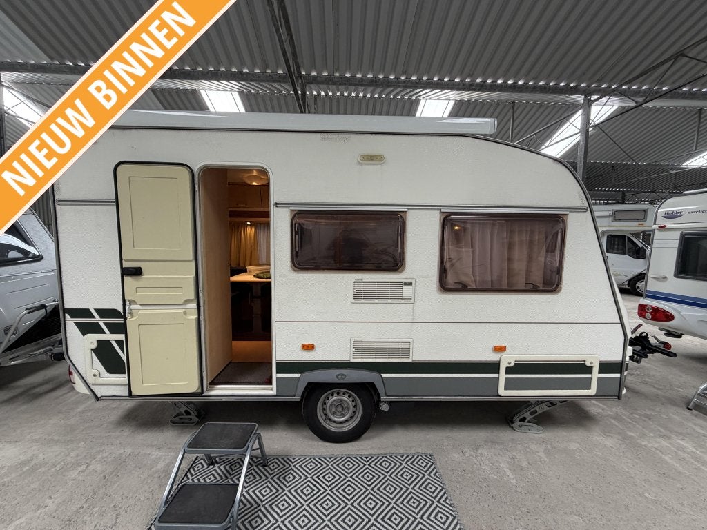Chateau Caratt 390 TZF 2001 compleet nieuwe BOVAG keuring, Chateau, Bedrijf, Treinzit, 750 - 1000 kg
