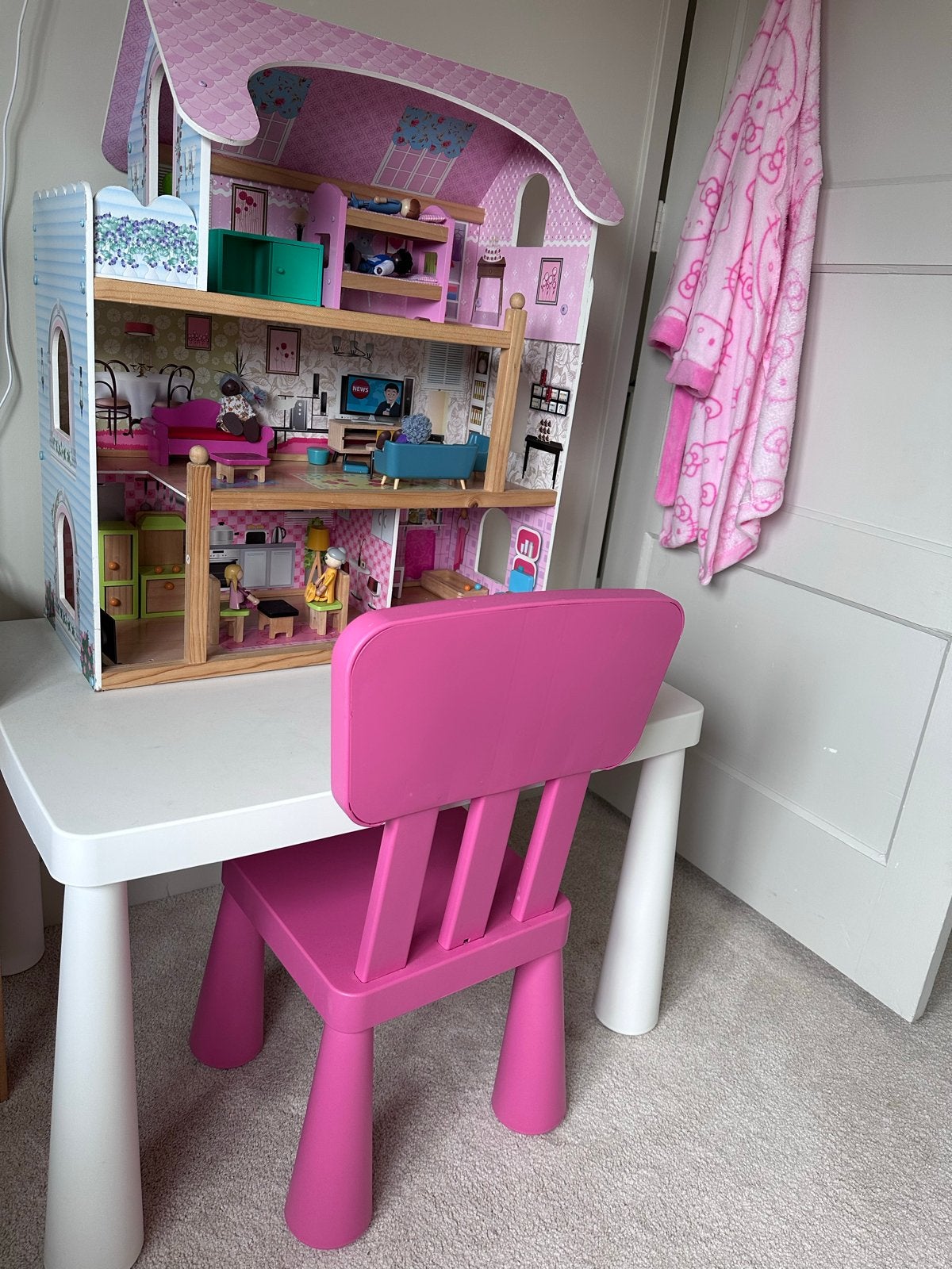 Mammut kindertafel en stoel - Zo goed als nieuw, Ophalen, Zo goed als nieuw, Tafel(s) en Stoel(en)