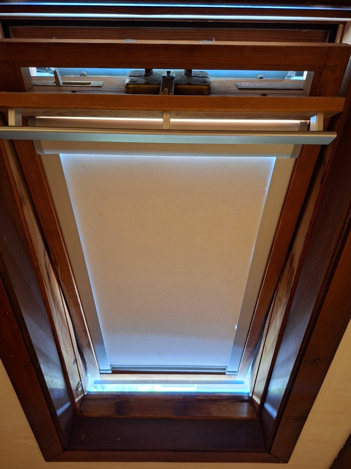 Verduisterend rolgordijn voor Velux GGL 6 en vergelijkbaar, Huis en Inrichting, Stoffering | Gordijnen en Lamellen, Rolgordijn