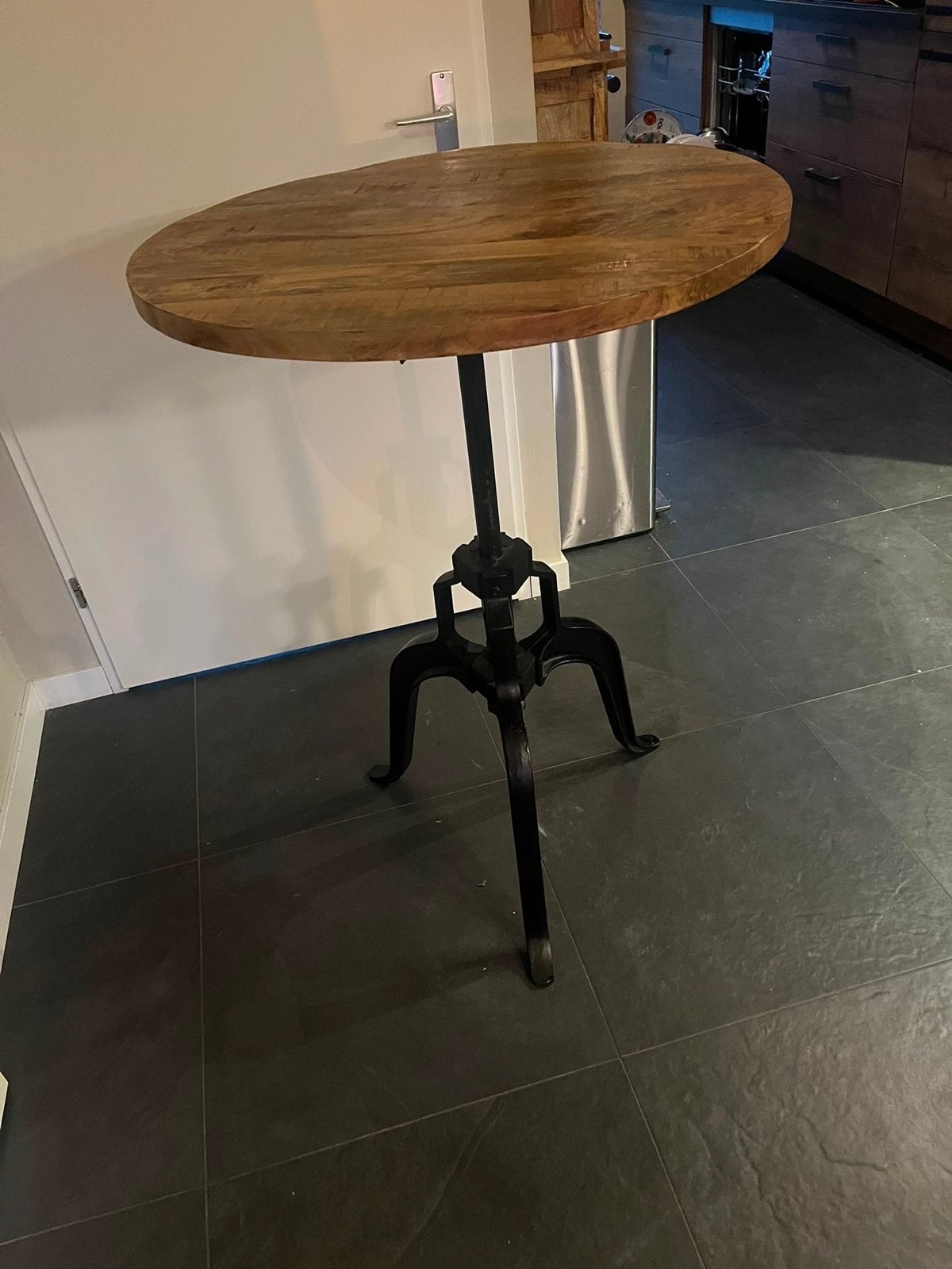 Industriële Bartafel / Bistrotafel - In Hoogte Verstelbaar, Ophalen, In hoogte verstelbaar, Zo goed als nieuw