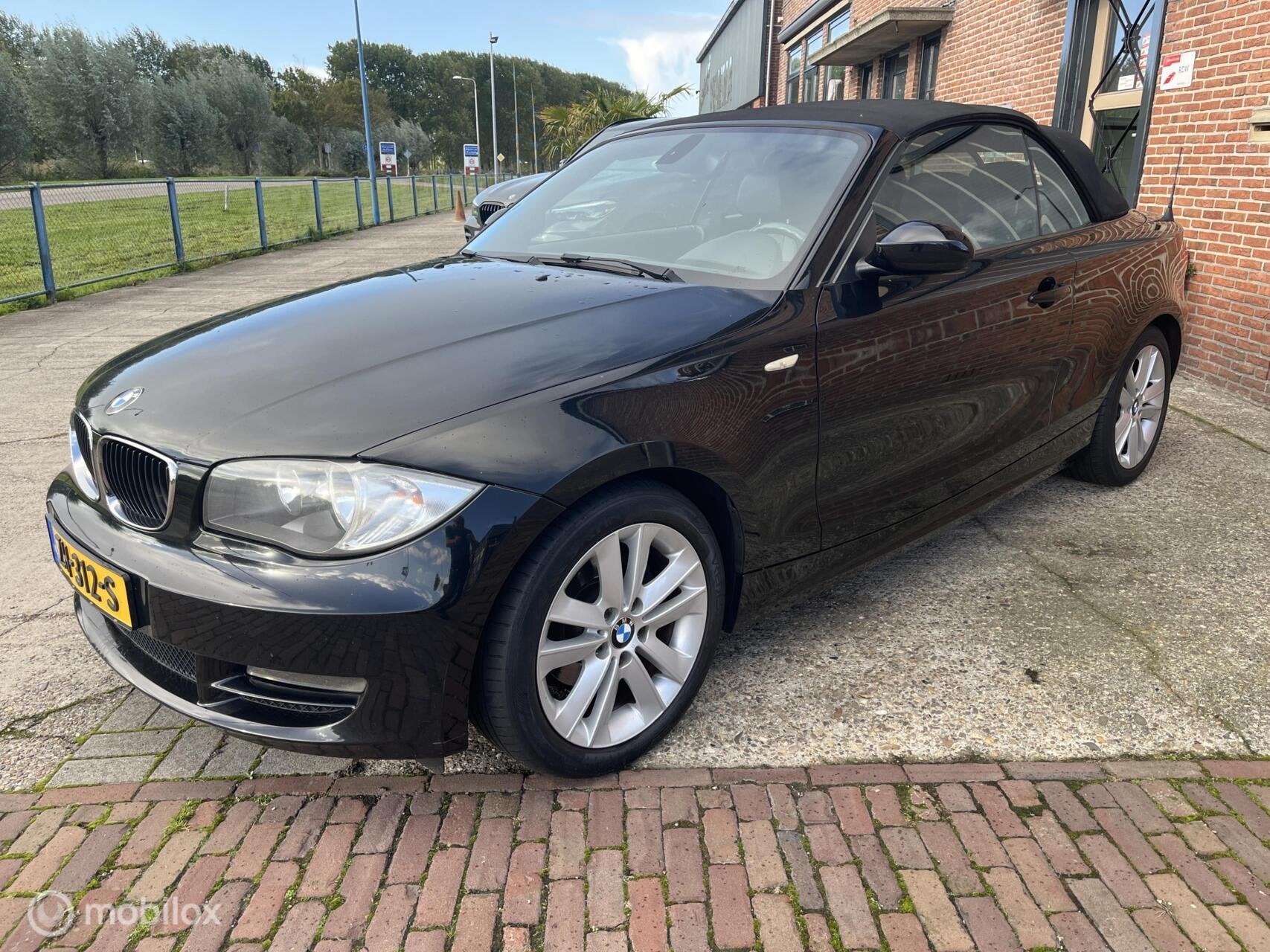 BMW 1-serie Cabrio 118i super onderhouden trekhaak, 1-Serie, Euro 5, Cabriolet, 4 stoelen