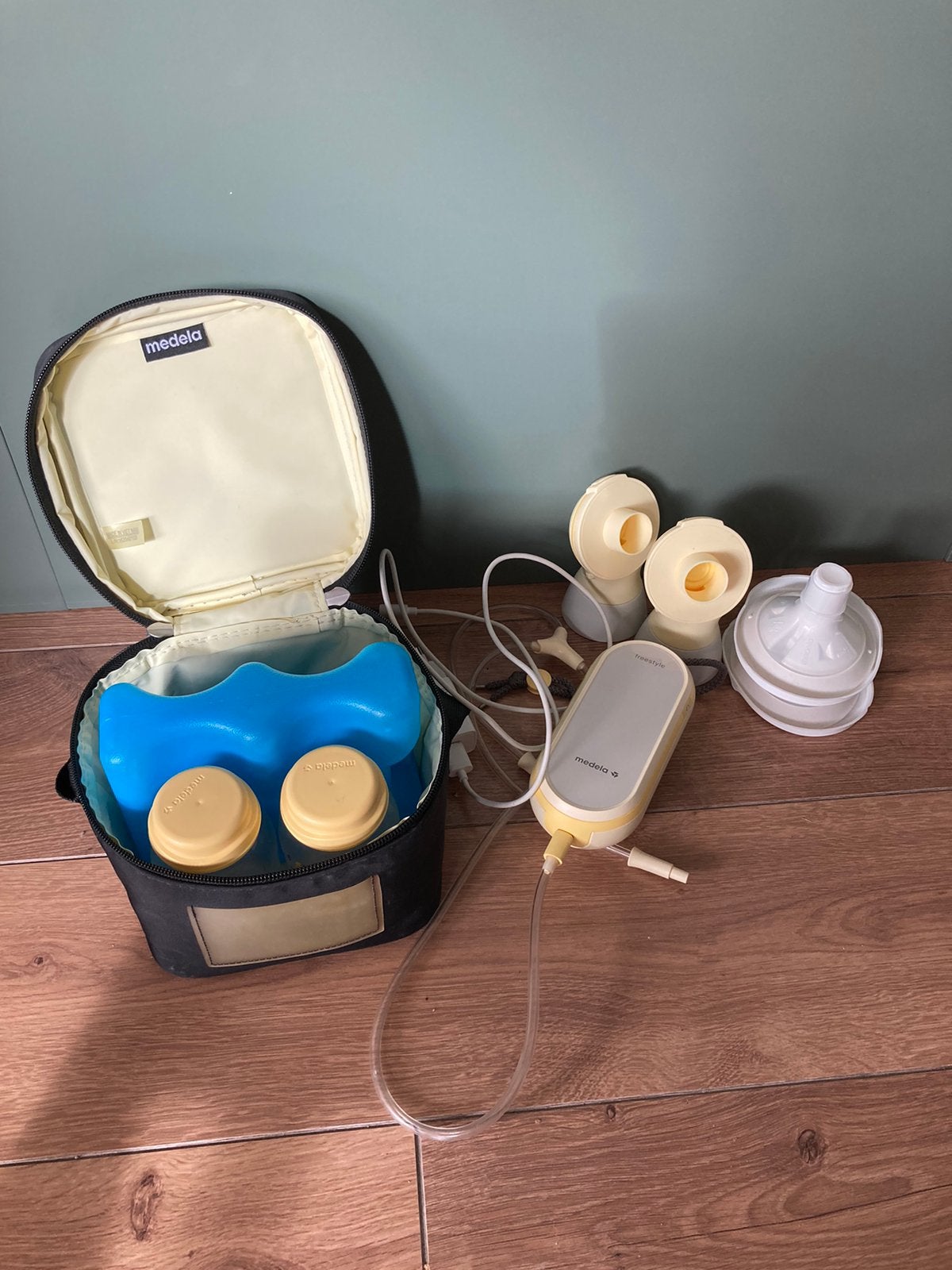 Medela freestyle borstkolf, Ophalen, Gebruikt, Borstkolf, Medela