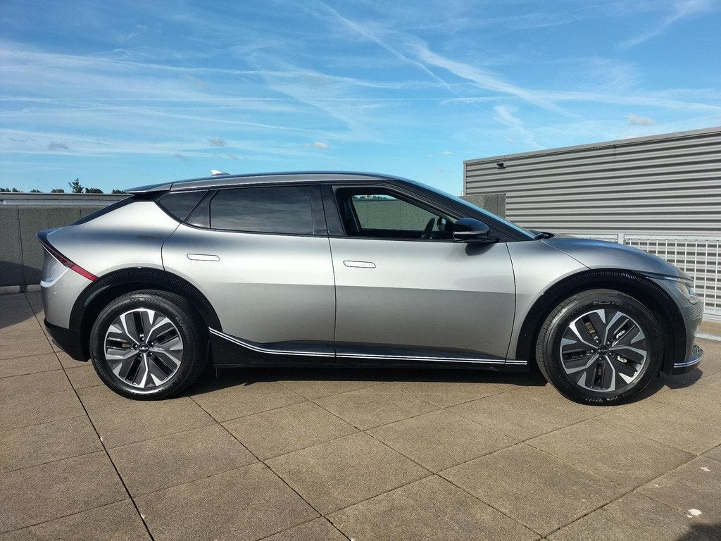 Kia EV6 Plus 77.4 kWh NETTO DEAL! Navigatie / Camera / Trekh, Auto's, Kia, 228 pk, Achterwielaandrijving, Gebruikt, Origineel Nederlands