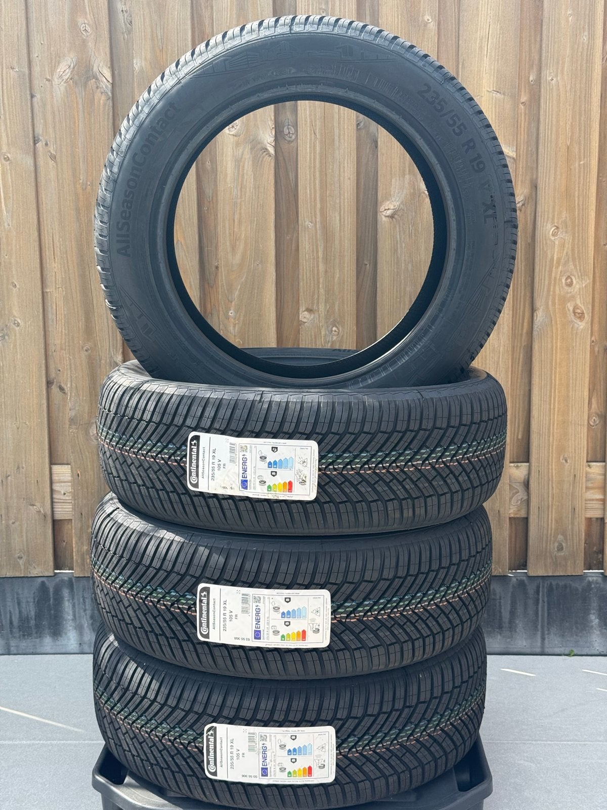 NIEUW! 235/55 R19 XL 105V FR CONTINENTAL ALLSEASONCONTACT 2, Nieuw, 235 mm, All Season, Band(en)