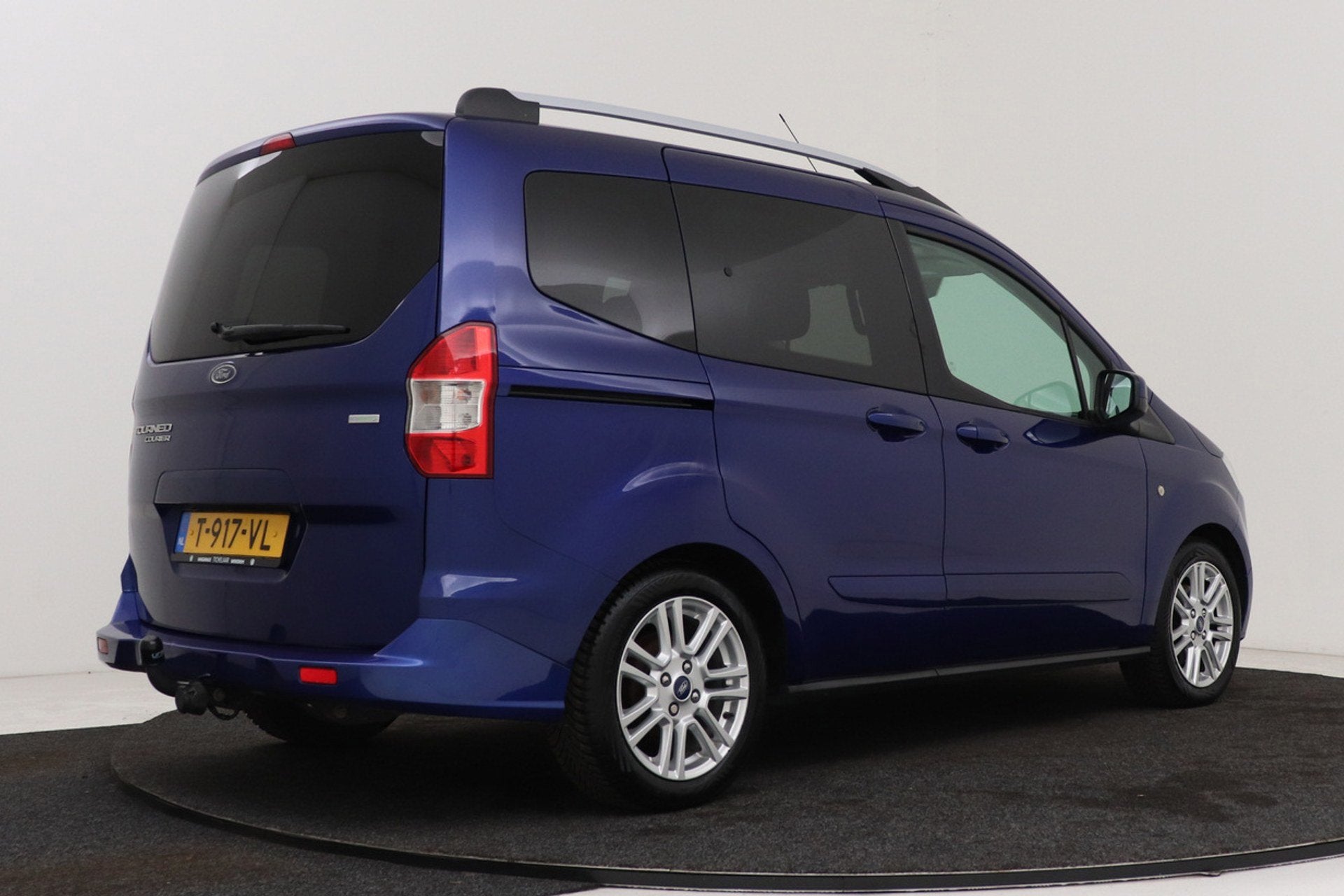 Ford Tourneo Courier 1.0 Titanium | Trekhaak | Climate Contr, Voorwielaandrijving, Gebruikt, Automatische klimaatregeling, Blauw