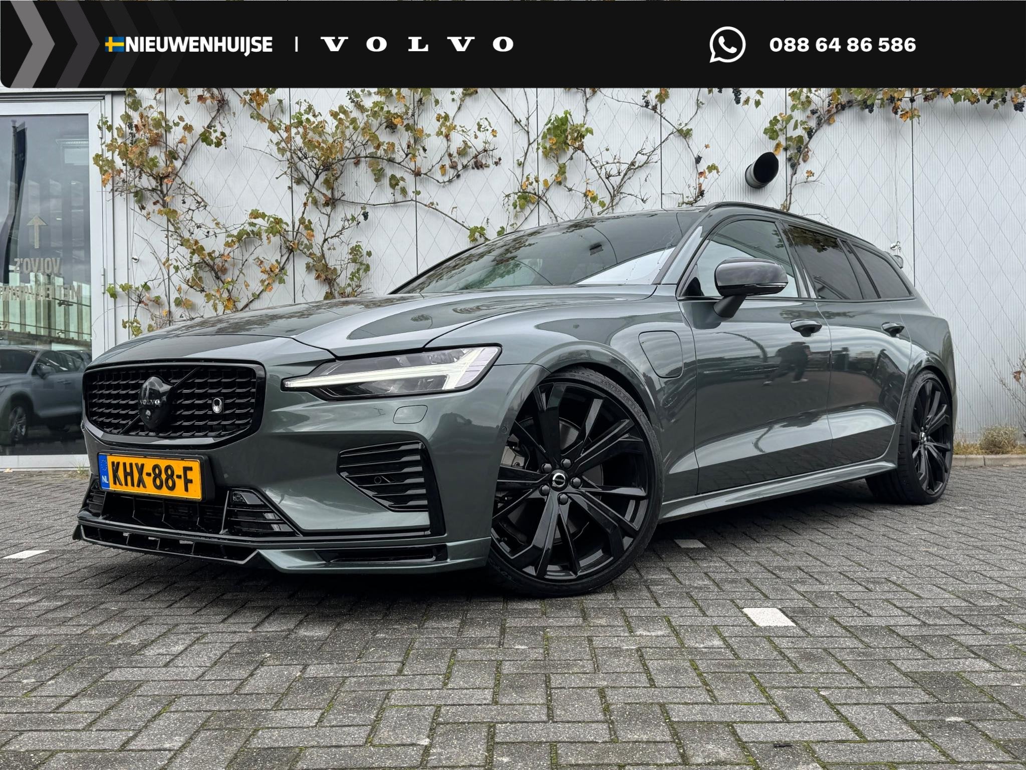 Volvo V60 2.0 T6 Plug-in hybrid AWD Ultra Dark | Heico Bodyk, 12 maanden, Stof, Euro 6, 4 cilinders