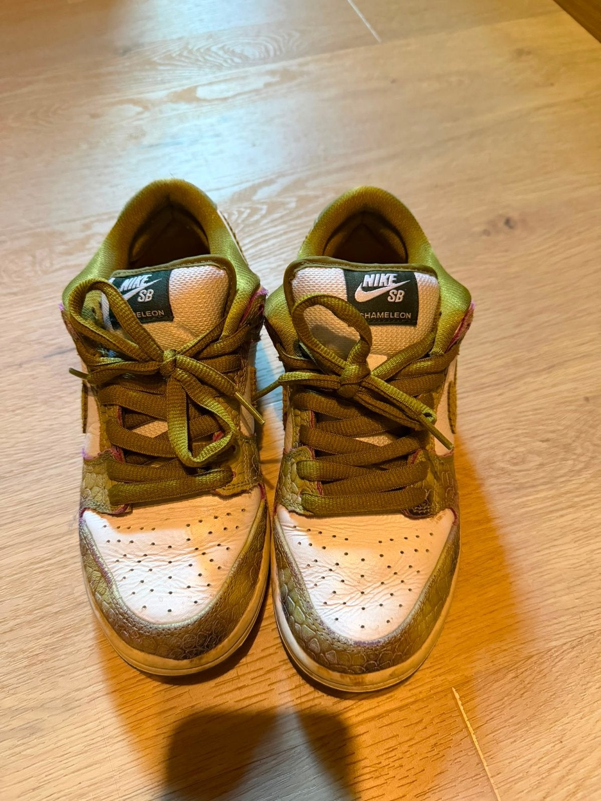 Nike SB Dunk Low 'Chameleon' Special Edition - Maat 38,5, Ophalen of Verzenden, Gedragen, Groen, Sneakers of Gympen