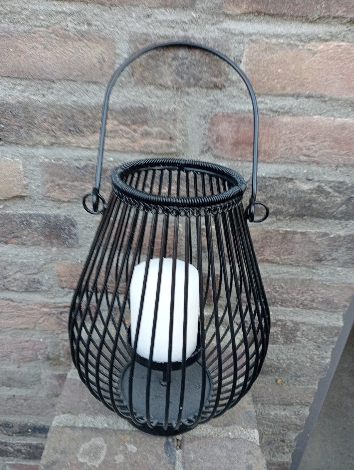 een metaal lantaren, en vier bamboe lantarens., Ophalen, Lantaarn, Beige, Natuurlijk materiaal