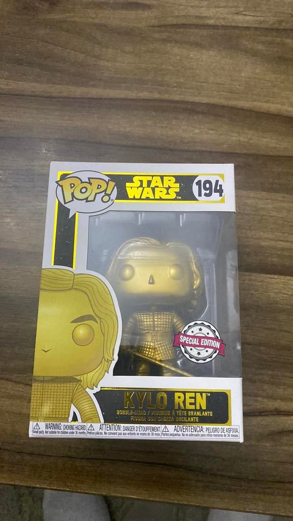 STAR WARS Kylo Ren Funko pop 194 special edition, Ophalen, Zo goed als nieuw