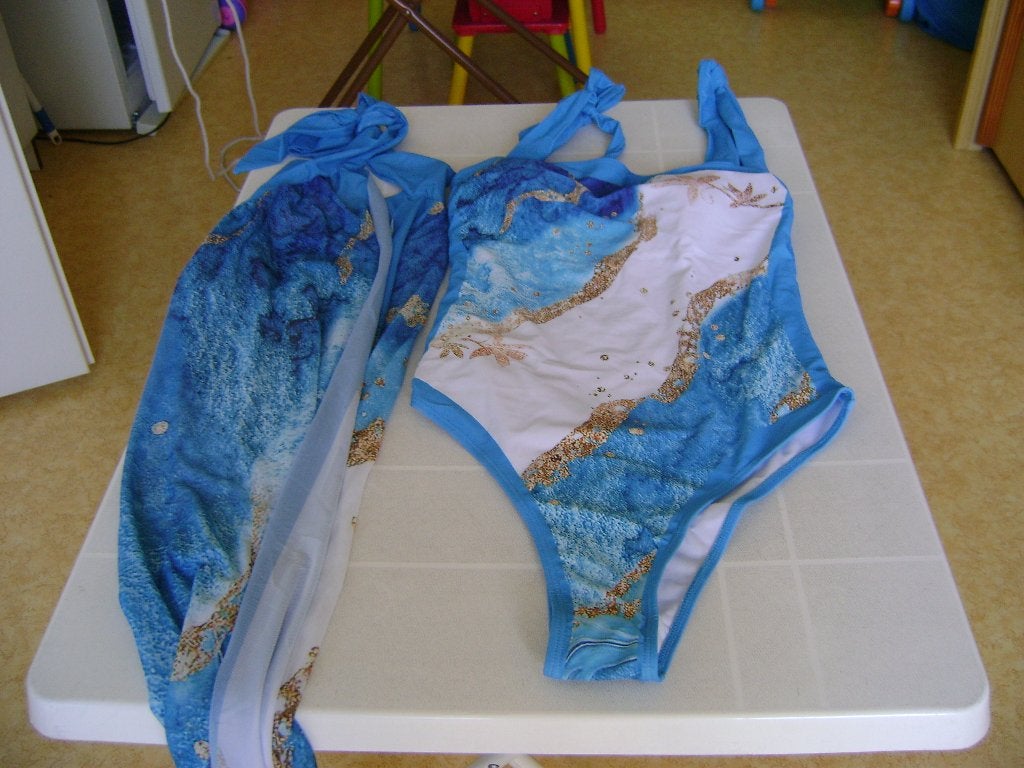 2 delig blauw wit  en bruin badpak met overslag jas maat m, Ophalen of Verzenden, Nieuw, Blauw, Badpak