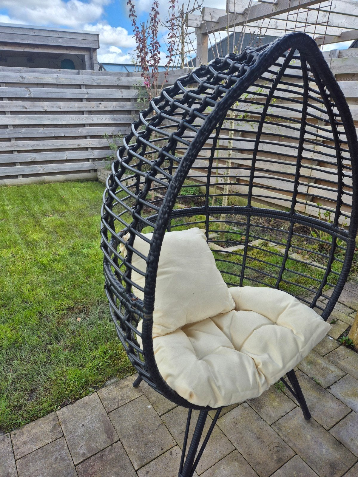 Comfortabele tuin stoel / Egg Chair met Kussens, Ophalen, Zo goed als nieuw