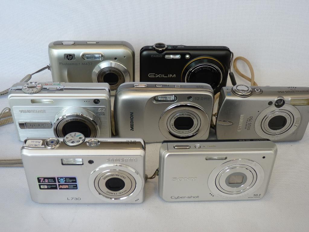7x dig.camera: Samsung,Sony,Medion,Canon,HP,Casio,Traveler, 12 Megapixel, Compact, Ophalen of Verzenden, Zo goed als nieuw