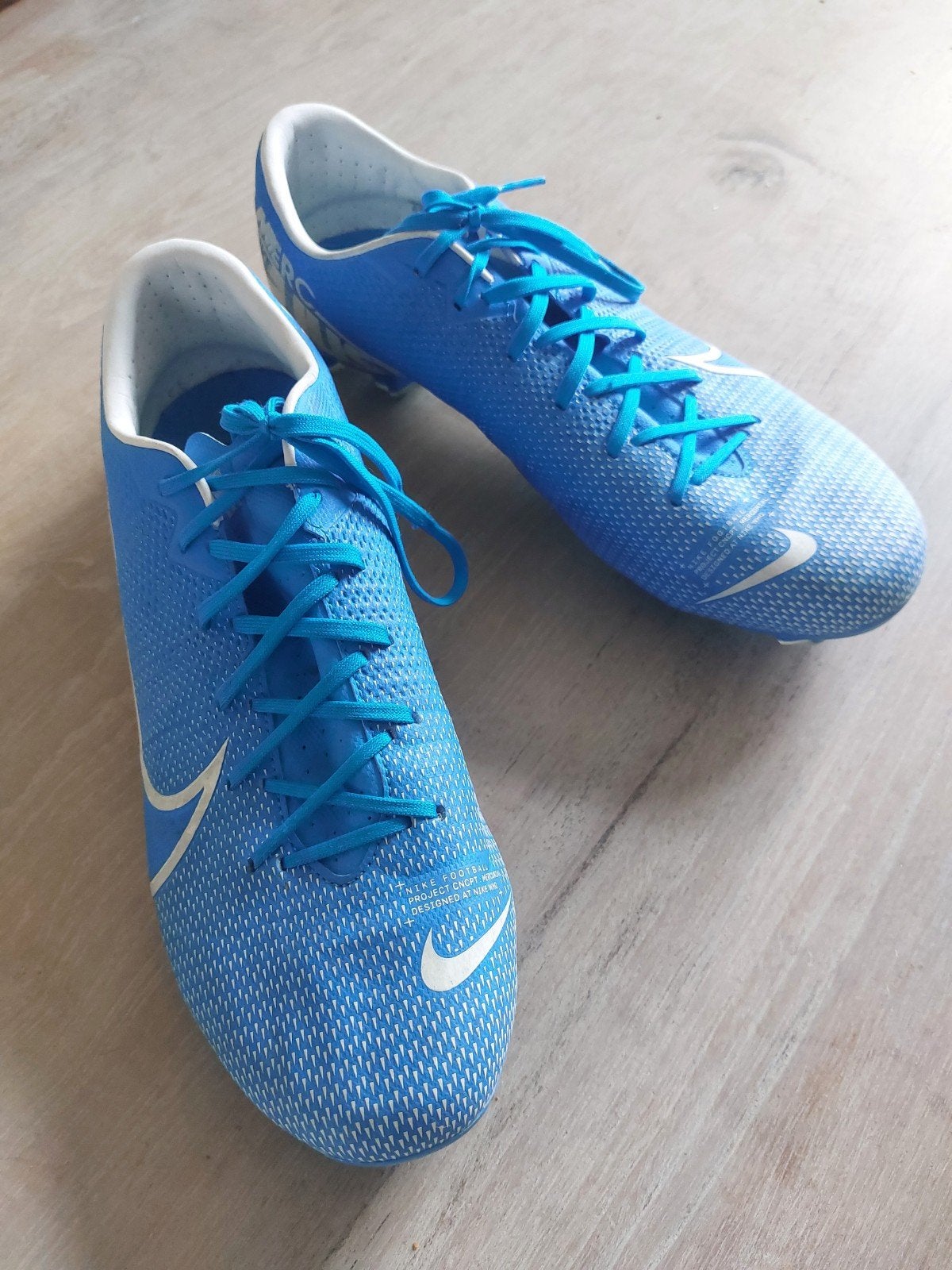Nike Mercurial Vapor 13 Academy MG (EU 44,5 / US 10.5), Schoenen, Maat L, Ophalen of Verzenden, Zo goed als nieuw