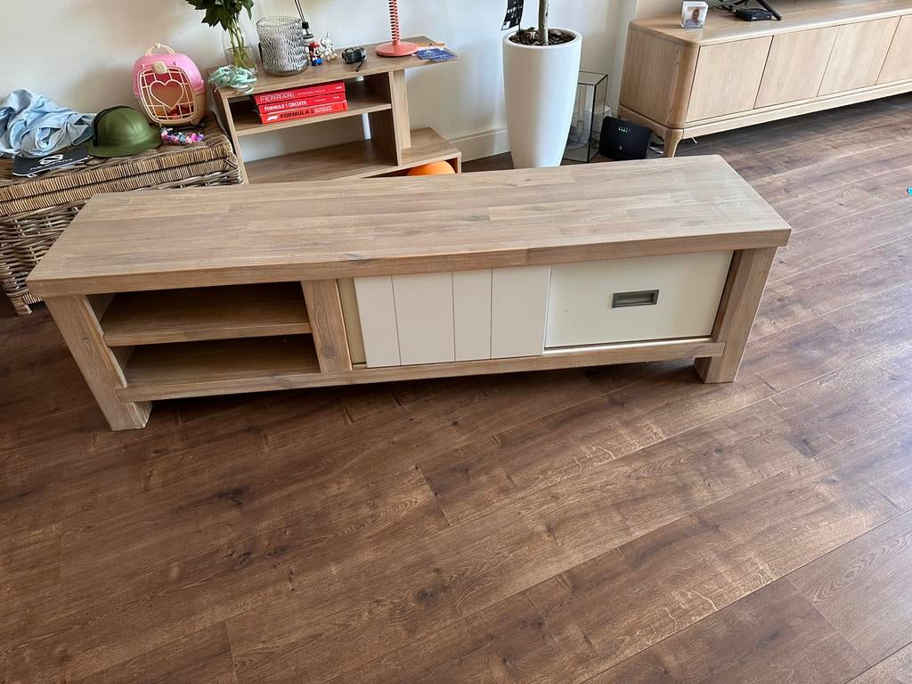 Tv meubel henders en hazel, Ophalen, 150 tot 200 cm, Zo goed als nieuw, Minder dan 100 cm