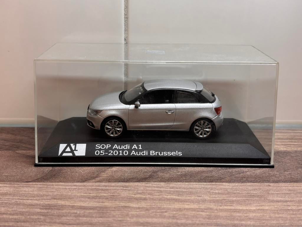 Audi A1 2010 Zilver Metallic Kyosho 1:43, Hobby en Vrije tijd, Modelauto's | 1:43, Ophalen of Verzenden, Zo goed als nieuw, Auto