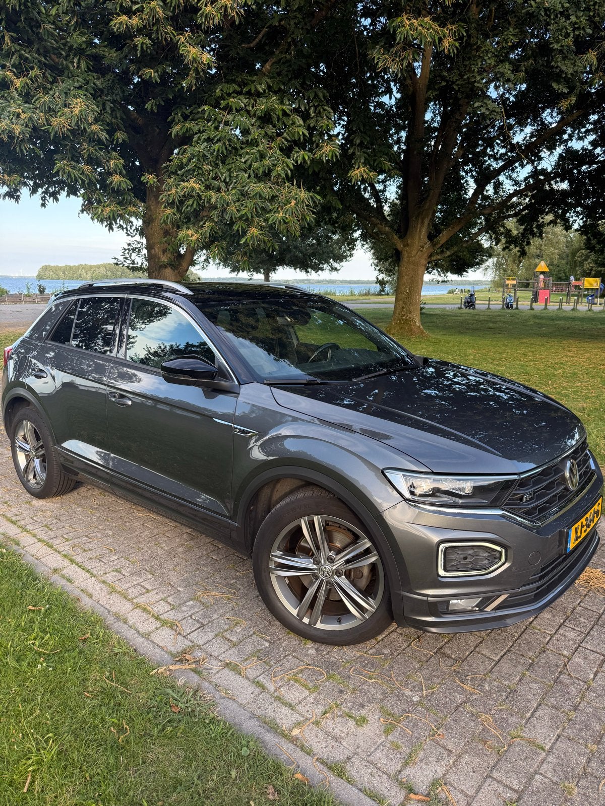 Volkswagen T-Roc 1.5 TSI R-LINE INTERIUR & EXTERIUR, Auto's, Voorwielaandrijving, 1498 cc, Euro 6, 4 cilinders