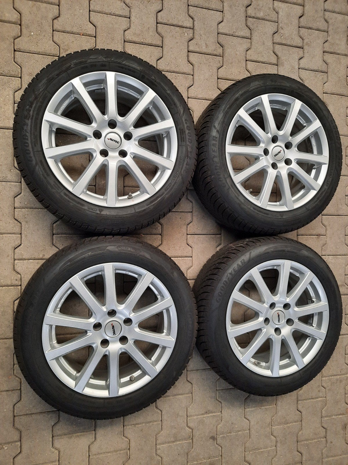 17 inch velgen 5×112 AUTEC VW PASSAT SKODA SUPERB WINTERSET, Auto-onderdelen, Banden en Velgen, 17 inch, Personenwagen, Gebruikt