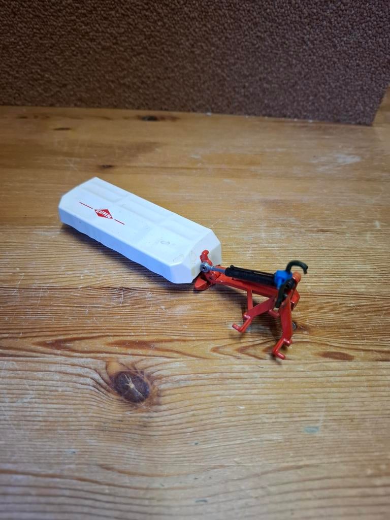 Siku Kuhn achtermaaier, Ophalen of Verzenden, Gebruikt, Tractor of Landbouw, SIKU