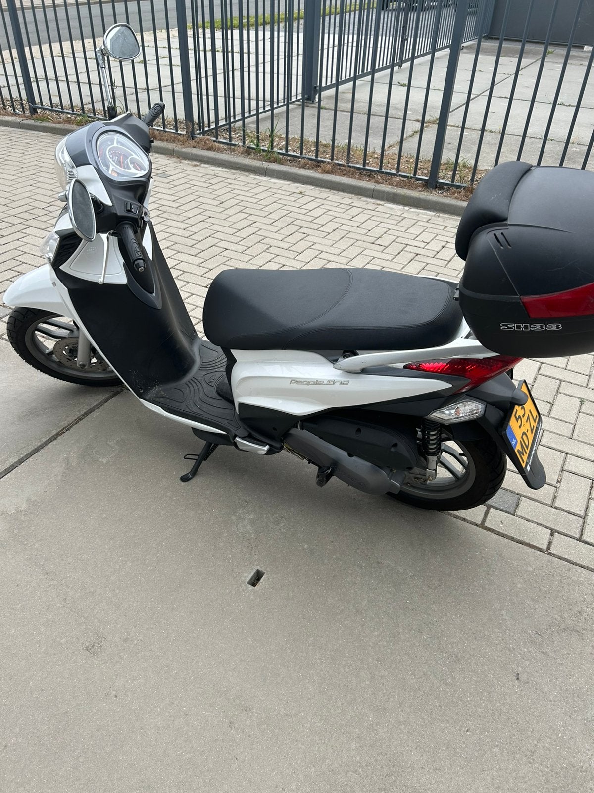 Kymco people one 125cc 2350 km  2014, Ophalen, Overige modellen, Zo goed als nieuw, Benzine