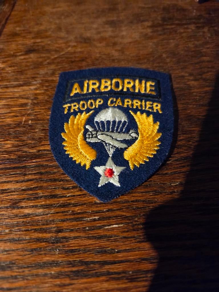 Ww2 us Airborne troop carrier patch british made, Verzamelen, Militaria | Tweede Wereldoorlog, Ophalen of Verzenden, Amerika, Embleem of Badge