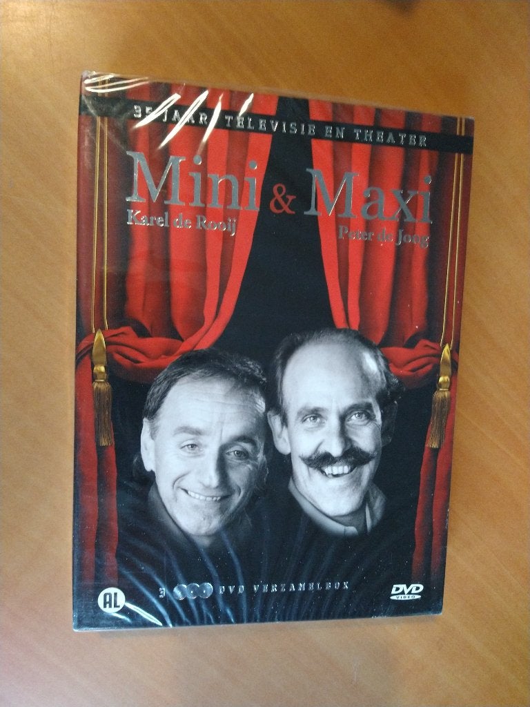 3-DVD Verzamelbox Mini & Maxi. Nieuw in de verpakking, Alle leeftijden, Ophalen of Verzenden, Nieuw in verpakking, Stand-up of Theatershow