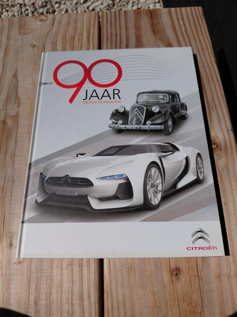 Citroën 90 Jaar Creative Technologie Boek, Ophalen of Verzenden, Zo goed als nieuw, Citroën, Onbekend
