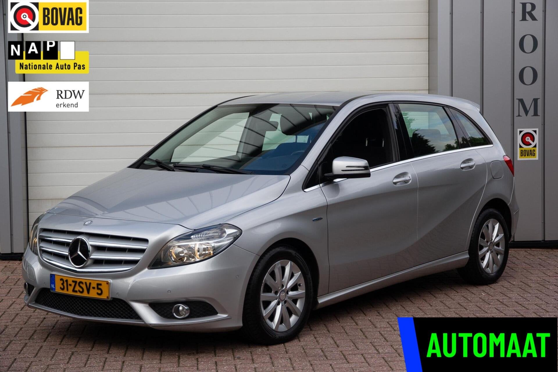 Mercedes B-klasse 180 Automaat 62.600KM, Euro 5, Gebruikt, Zwart, 4 cilinders