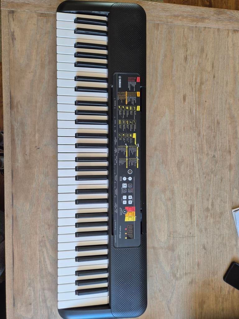 Yamaha keyboard, Muziek en Instrumenten, Keyboards, Ophalen of Verzenden, Zo goed als nieuw, 61 toetsen, Yamaha