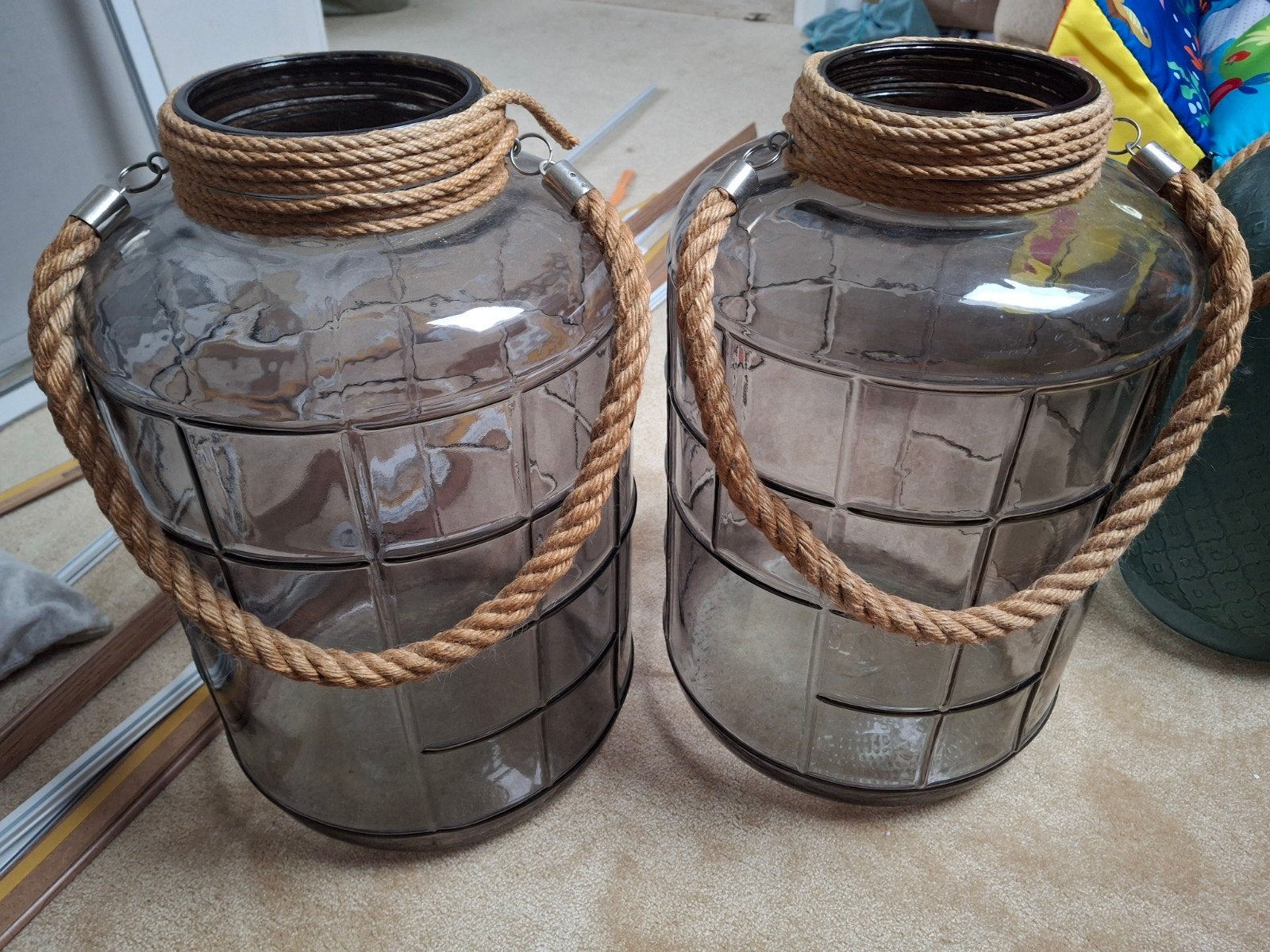 Grote glazen vazen met touw handvat - set van 2, Huis en Inrichting, Ophalen, Gebruikt, Blauw, Met handvat