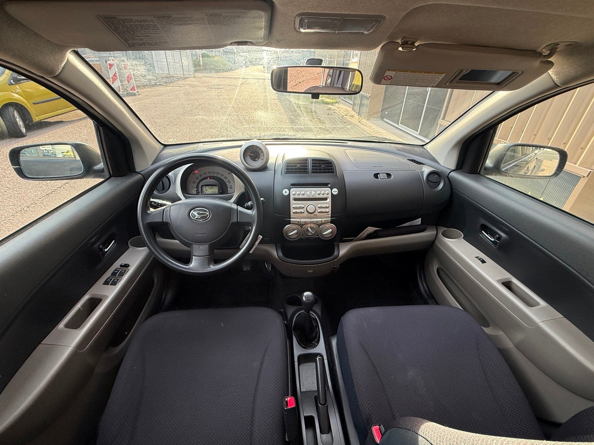 Daihatsu Sirion 2 1.3-16V Comfort Airco Boekjes, Voorwielaandrijving, Dealer onderhouden, Huisgarantie, 4 cilinders