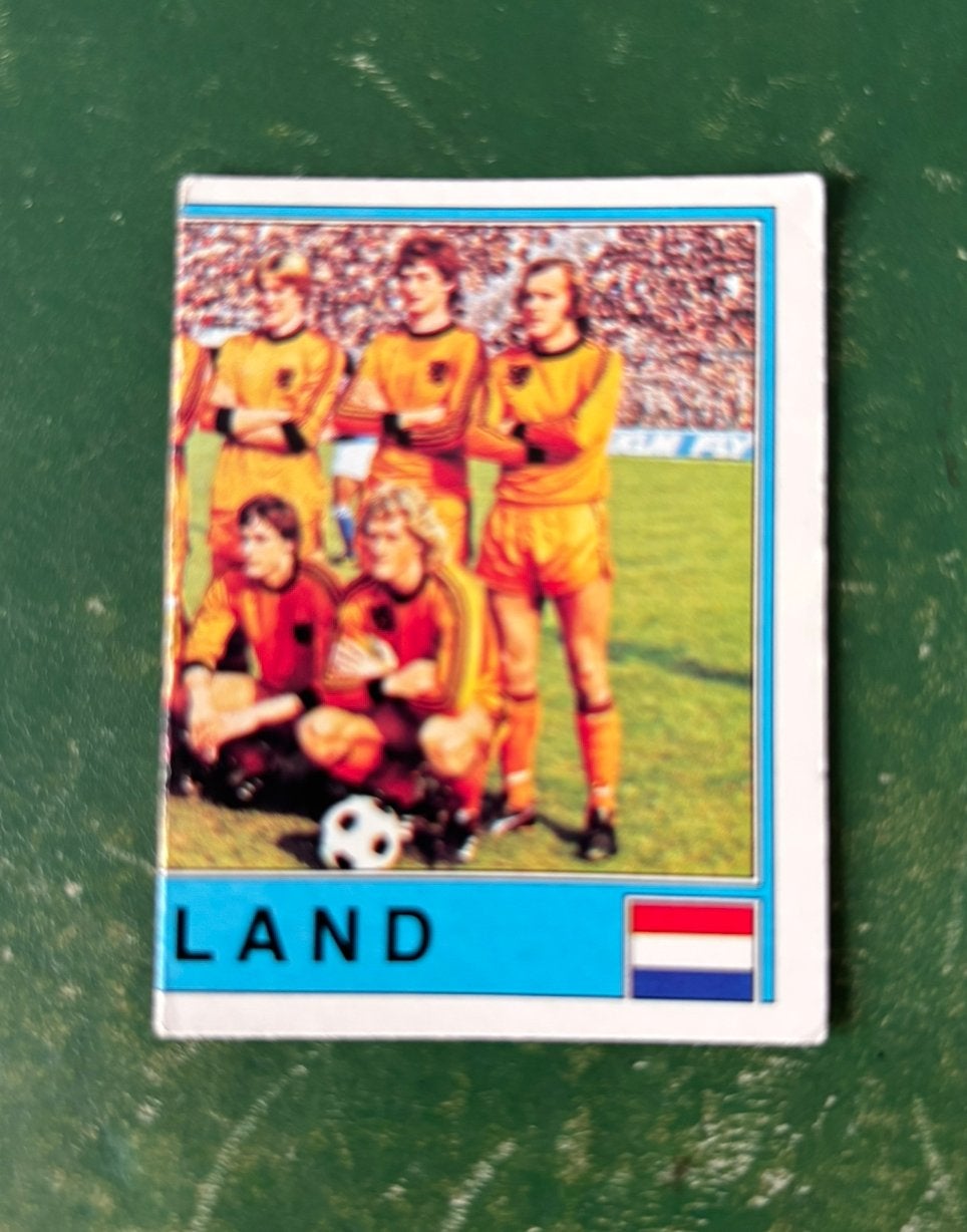 Panini plaatje team Nederland rechts Euro 80, Ophalen of Verzenden