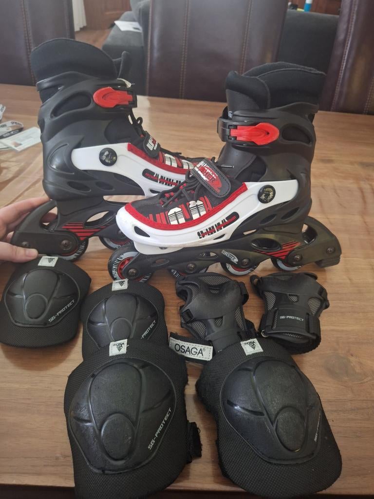 Skeelers verstelbaar Rusher met beschermers 34 - 37, Sport en Fitness, Skeelers, Overige merken, Ophalen of Verzenden, Inline skates 4 wielen