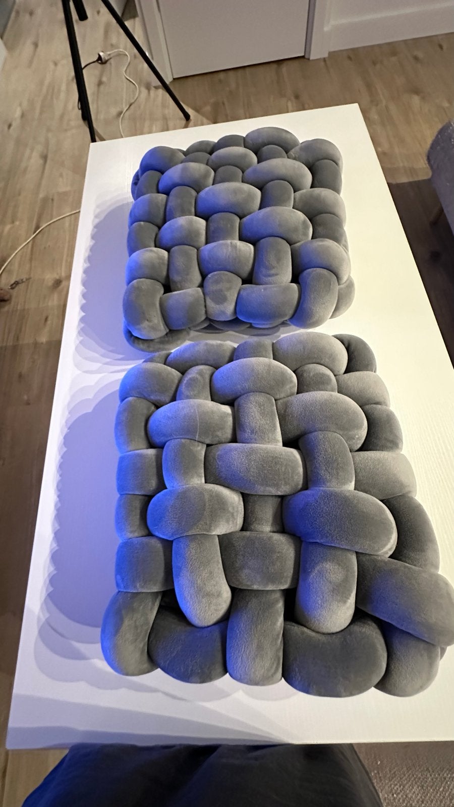 Decoratieve Knoop Kussens - Grijs (2 stuks), Ophalen, Overige merken, Inclusief binnenkussen, Vierkant