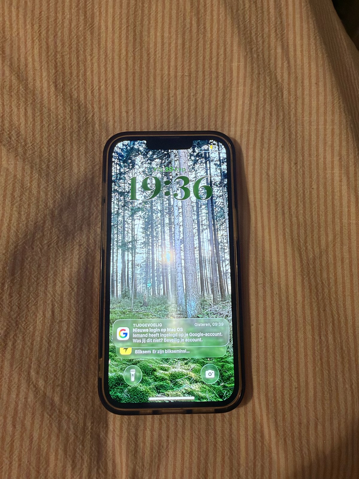 iPhone 13 roze 256G - Goede staat, batterij 75%