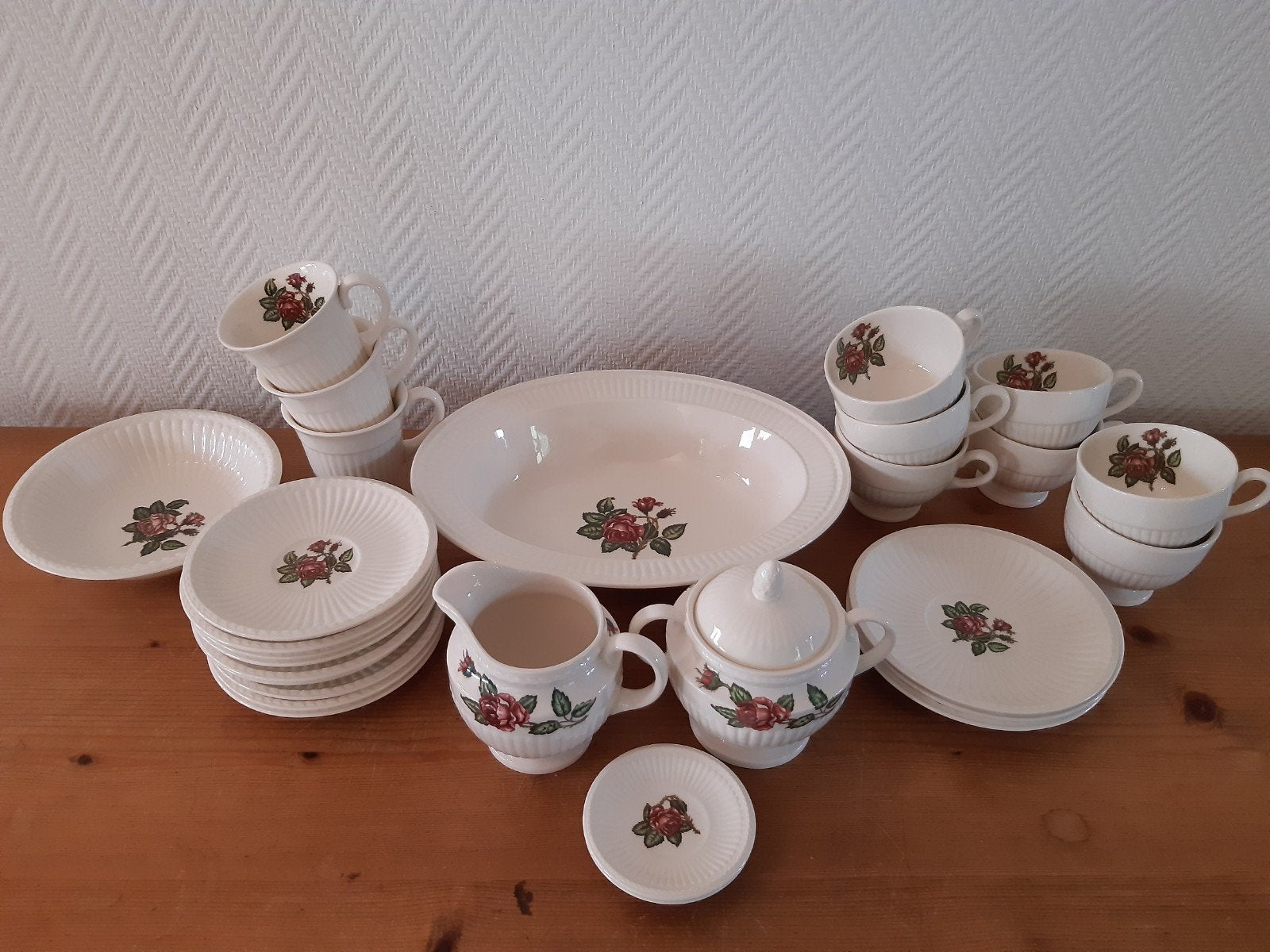 Wedgwood moss rose, Ophalen