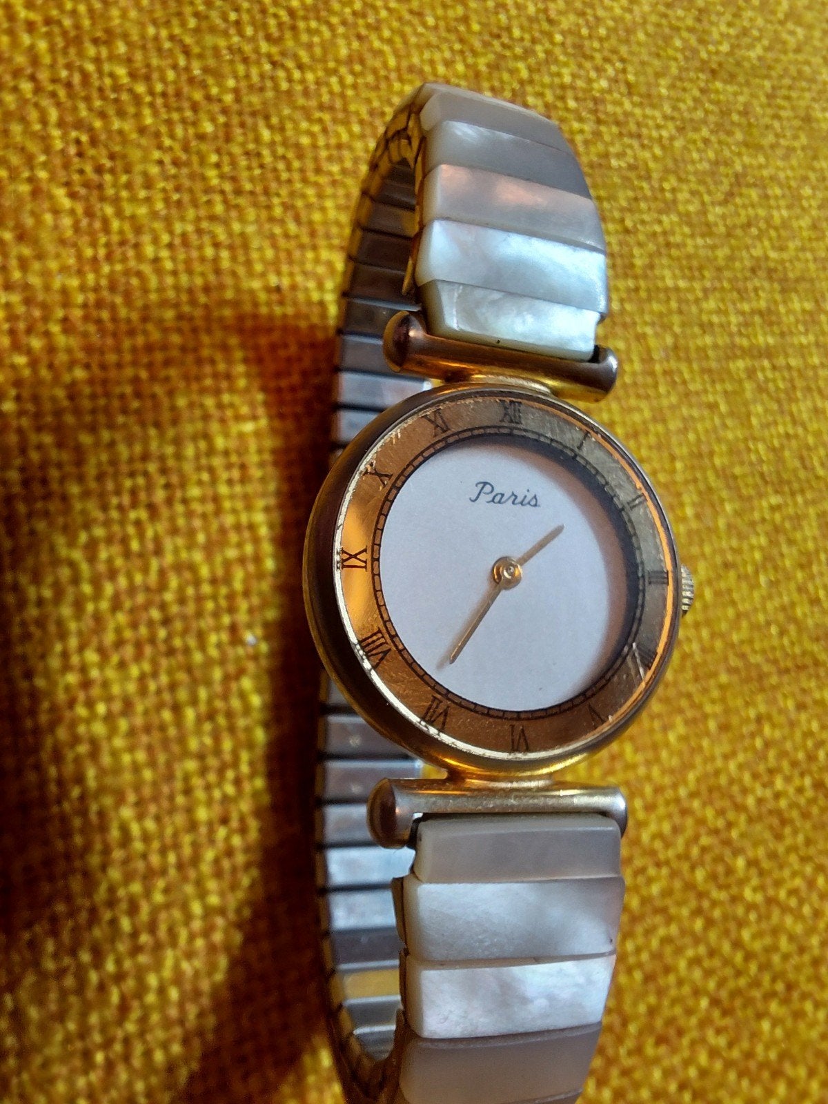 Mooi opwindhorloge. Merk Paris. Met nummers., Ophalen of Verzenden
