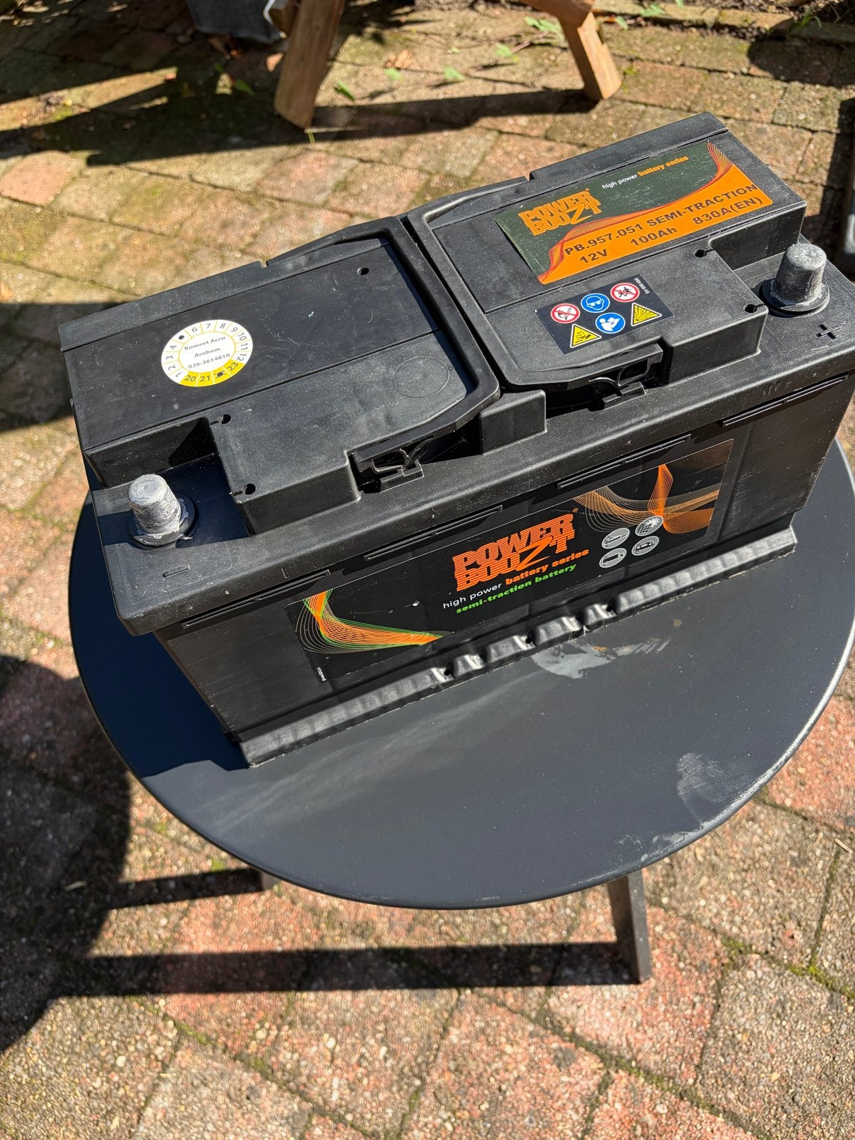 Semi-tractie accu 12V 100Ah 830A (EN) - Perfecte staat, Gebruikt