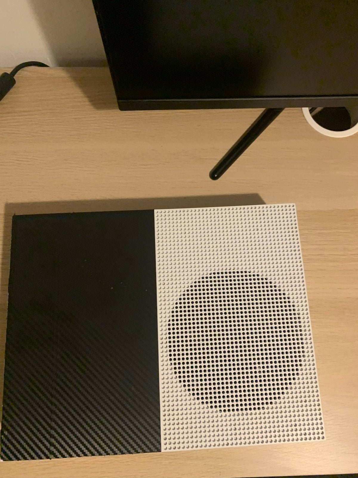 Xbox One S 1TB met 2 controllers en 2 games, Spelcomputers en Games, Spelcomputers | Xbox One, Zo goed als nieuw, Xbox One S, 1 TB