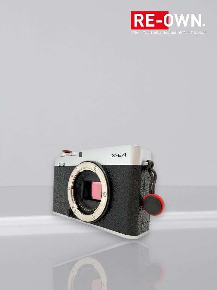 FUJIFILM X-E4 | TOPSTAAT | 1.035 CLICKS | DOOS | THUMGRIP, Audio, Tv en Foto, ., Ophalen of Verzenden, Zo goed als nieuw, Accu