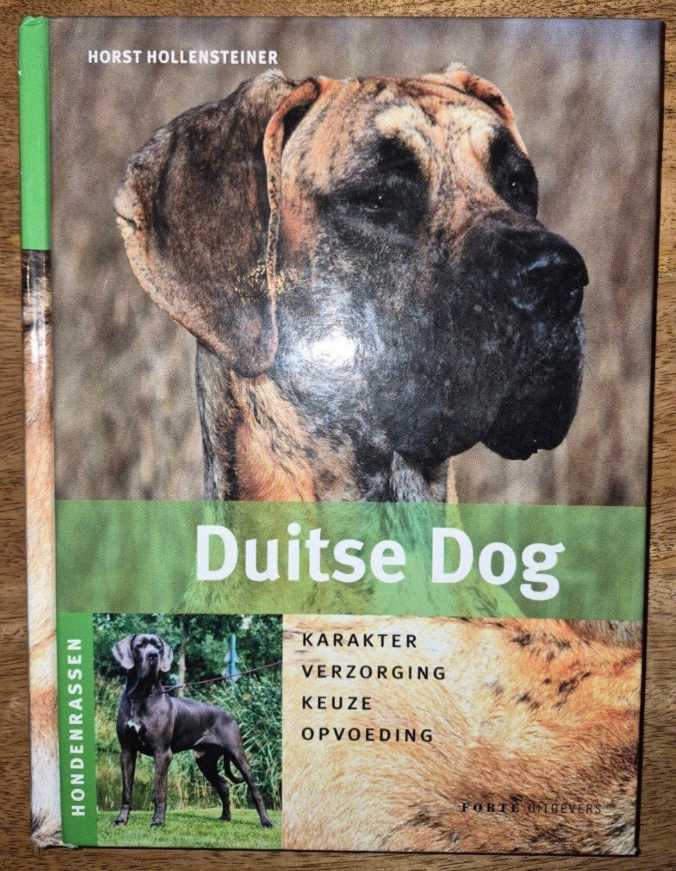 Duitse dog boek - Horst Hollensteiner, Ophalen of Verzenden, Zo goed als nieuw, Honden