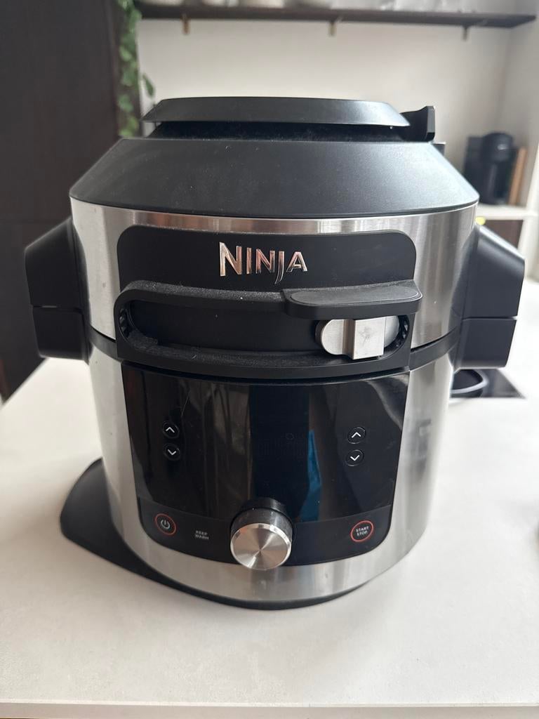 Ninja Keukenmachine airfryer OL650EU Multicooker - 12-in-1, 4 liter of meer, Ophalen, Gebruikt, Uitneembare binnenpan