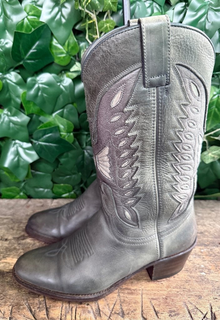 zo goed als nieuw mooie laars van Sendra maat 38, Ophalen of Verzenden, Zo goed als nieuw, Sendra, Grijs